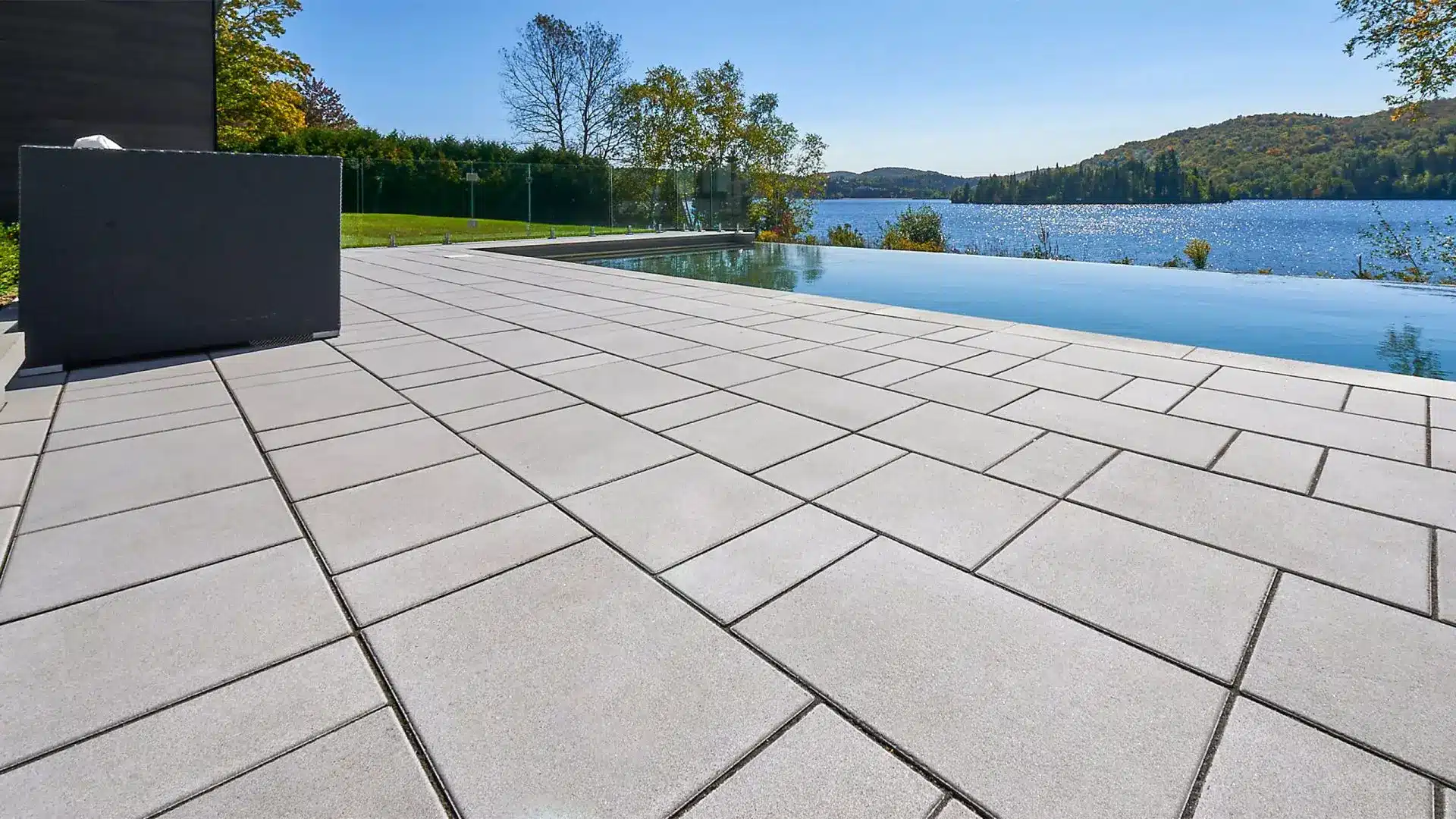 Beacon Hill Smooth Paver Opal On 2 1920x1080